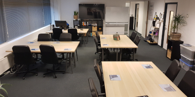 empty12.jpg empty12.jpg