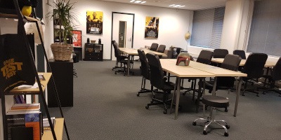 empty9.jpg empty9.jpg